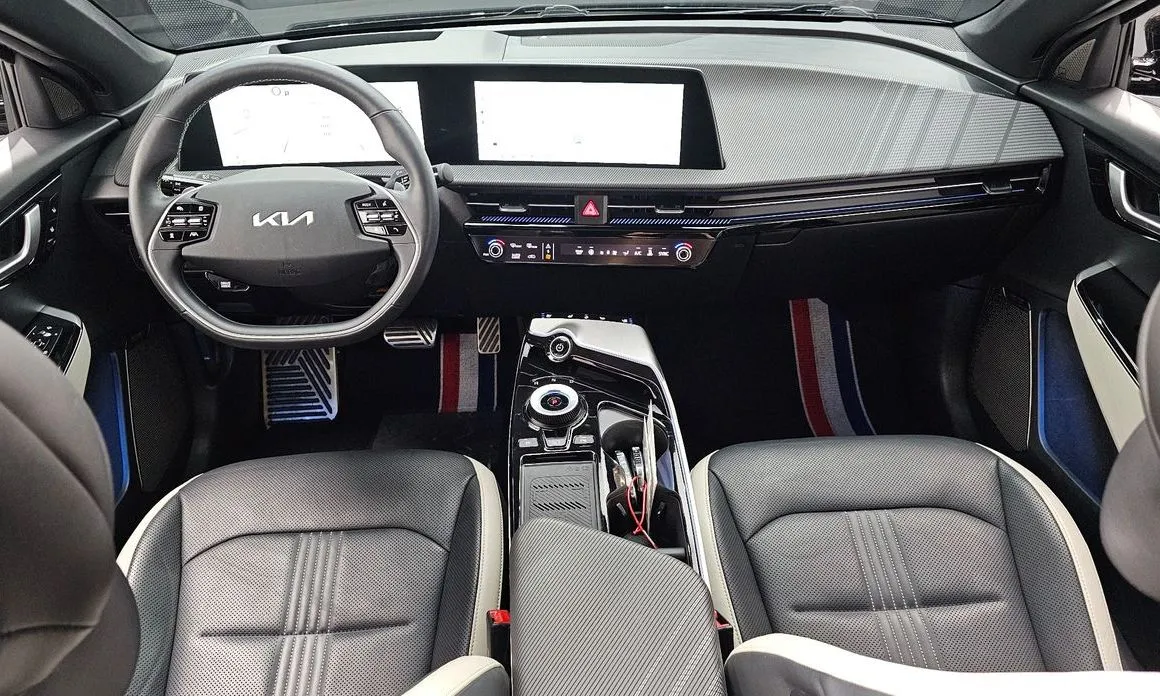 Kia EV6 — фото 9