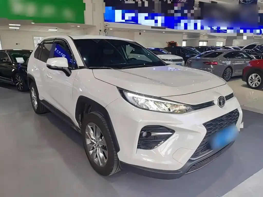 Toyota Wildlander — фото 5
