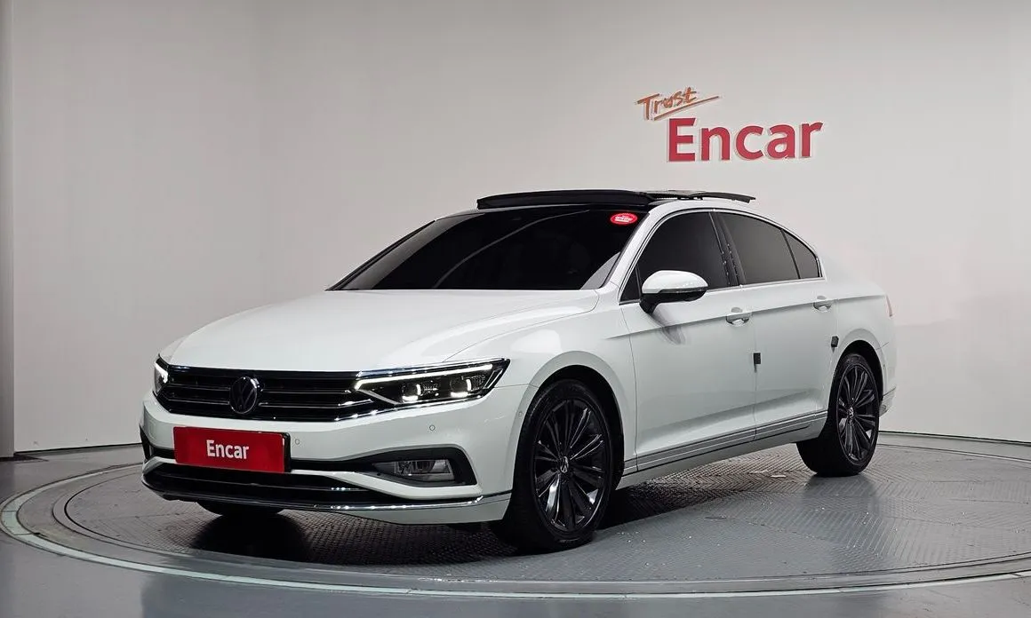 Volkswagen Passat — фото 1