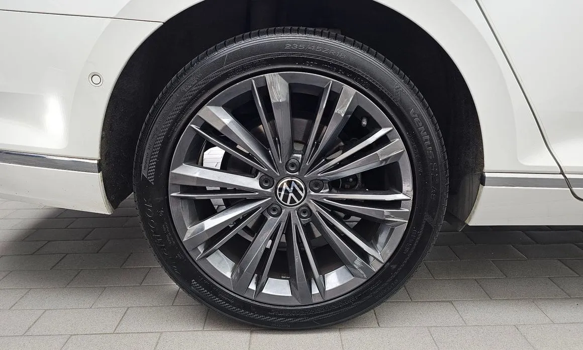 Volkswagen Passat — фото 6