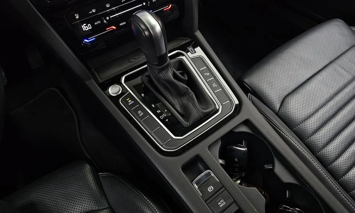 Volkswagen Passat — фото 7