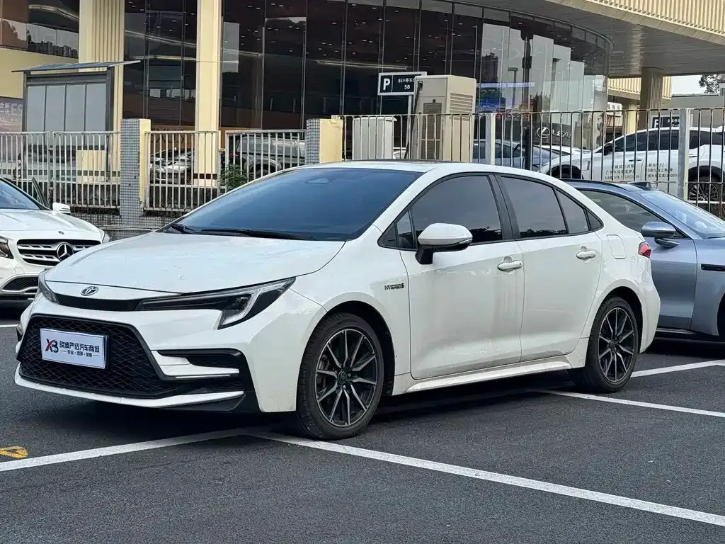 Toyota Levin — фото 1
