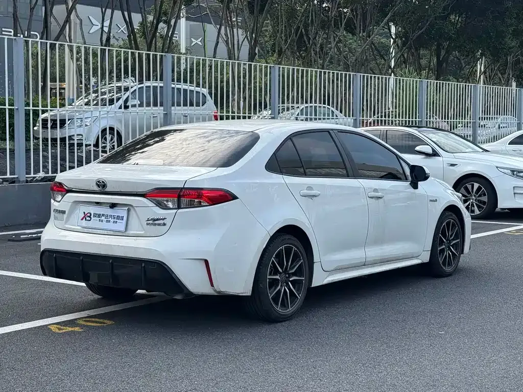 Toyota Levin — фото 6