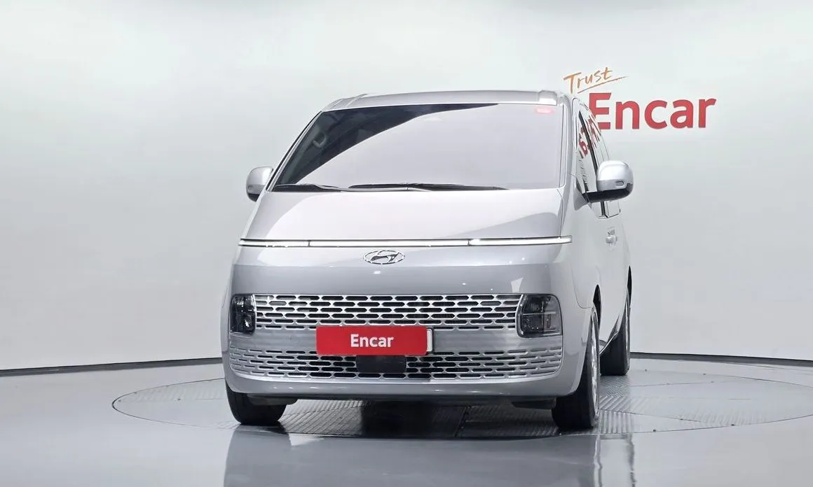 Hyundai Staria — фото 2