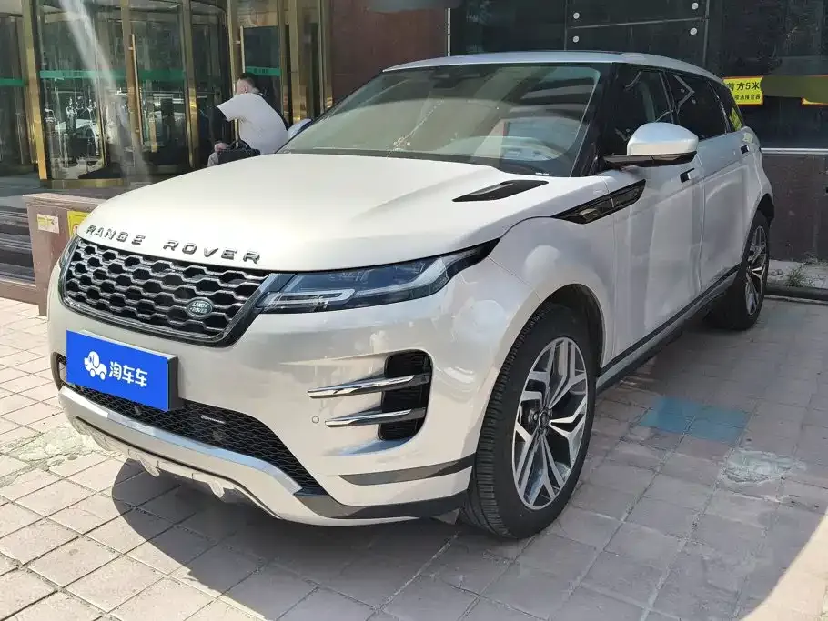 Land Rover Evoque — фото 1