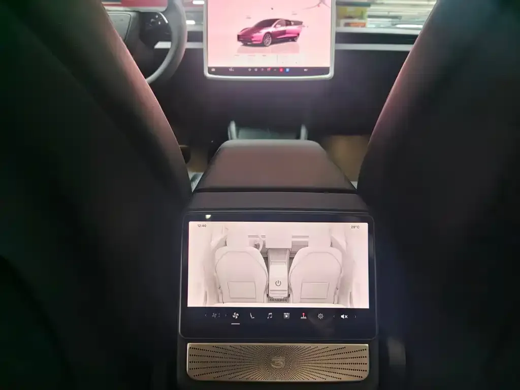 Tesla Model 3 — фото 5