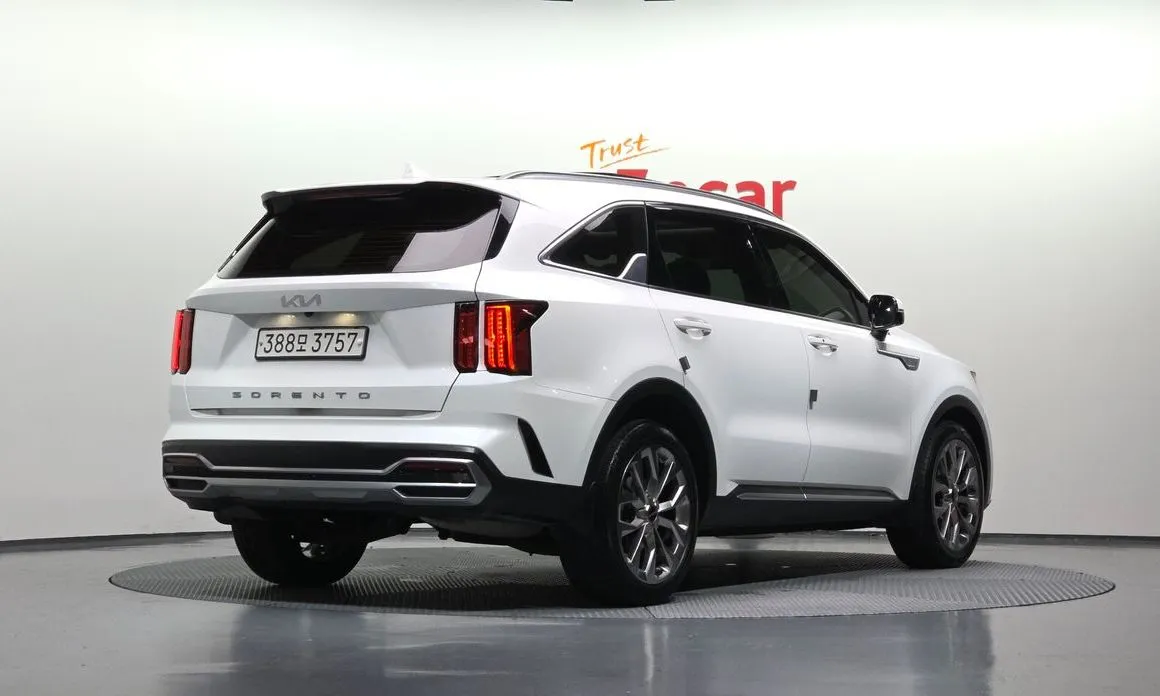 Kia Sorento — фото 6