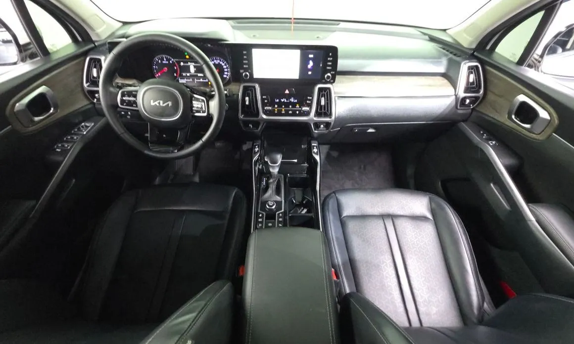 Kia Sorento — фото 5