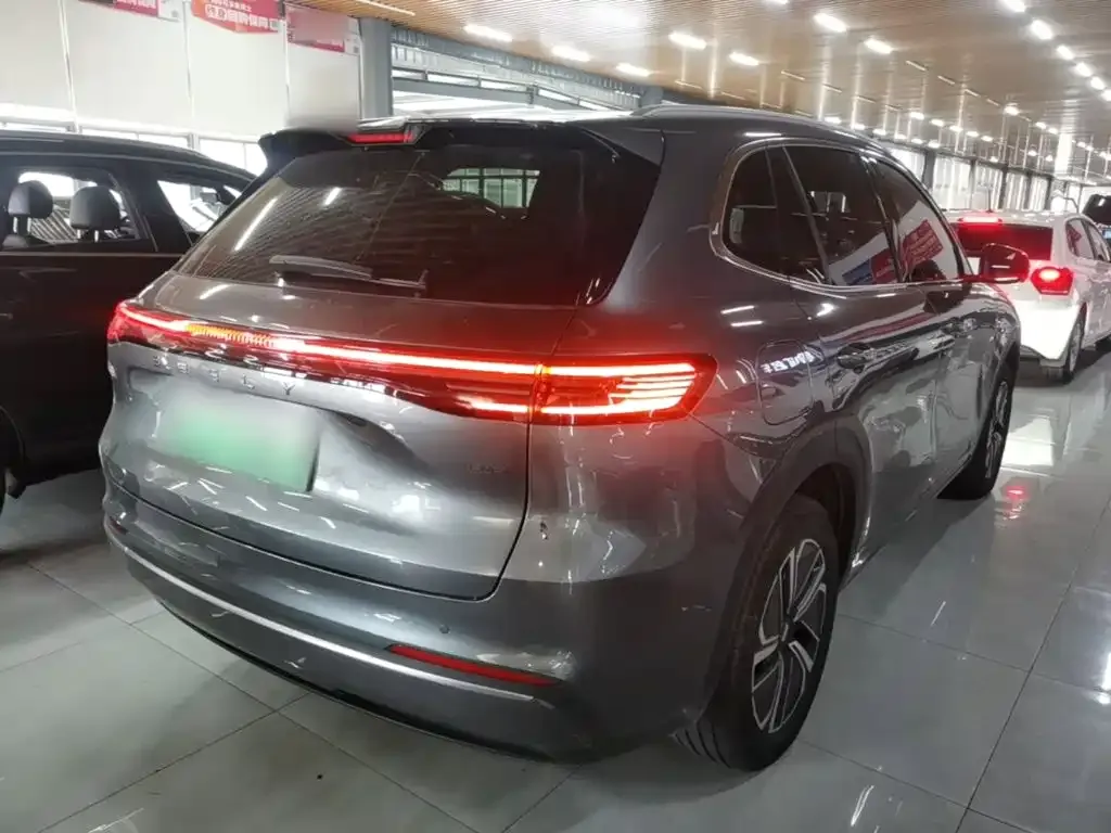 Geely Galaxy Xingjian 7 — фото 9