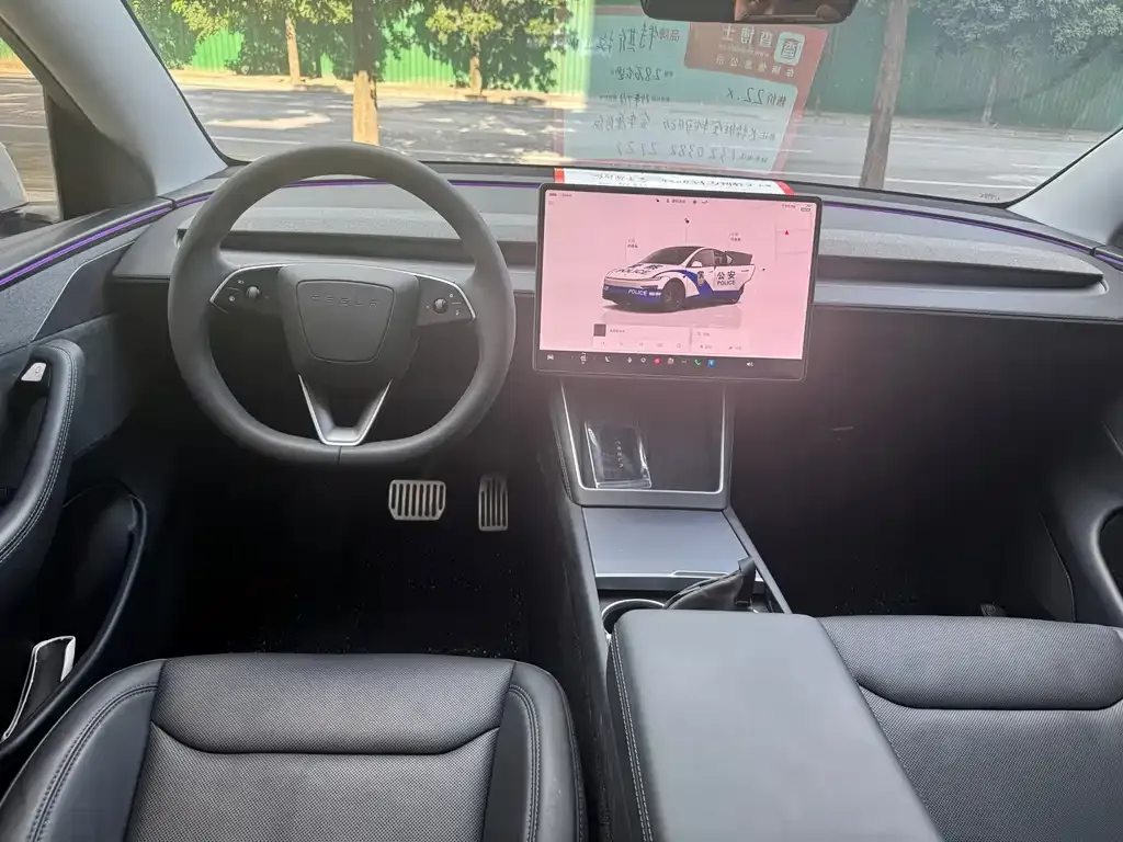 Tesla Model Y — фото 9