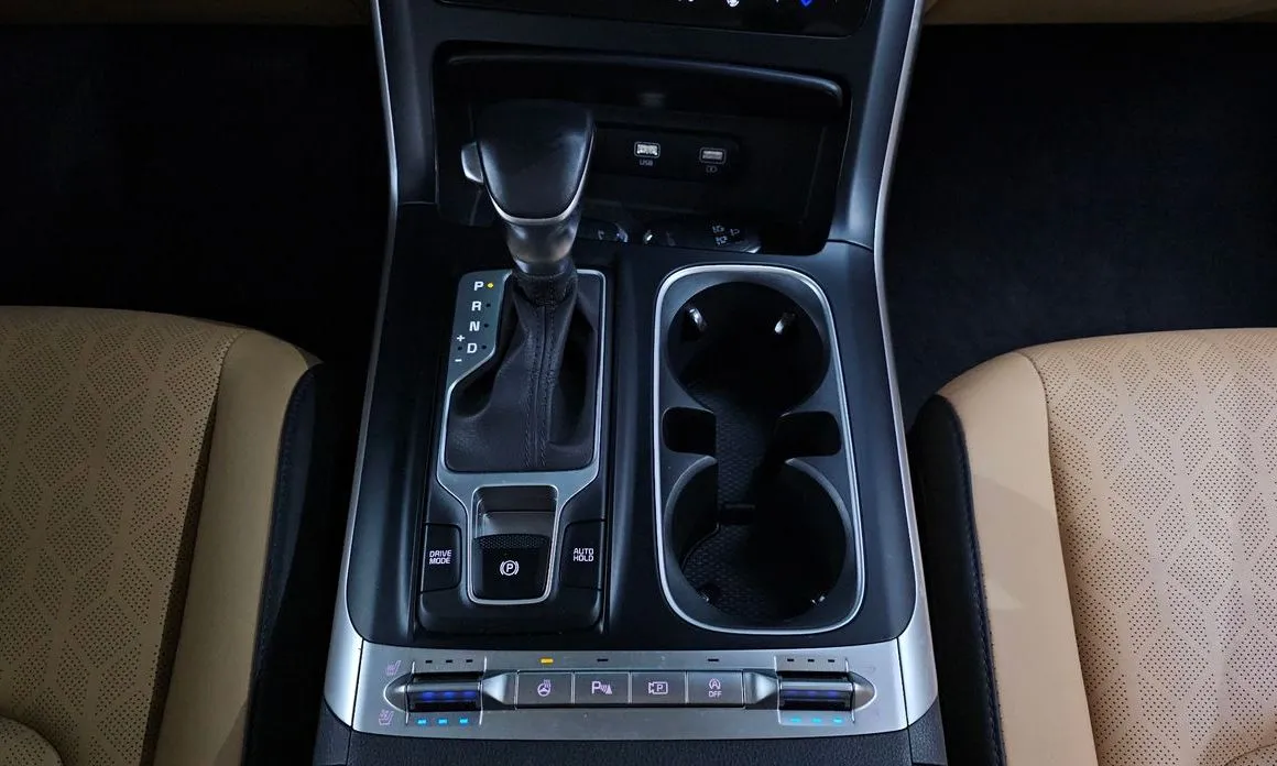 Kia Carnival — фото 10