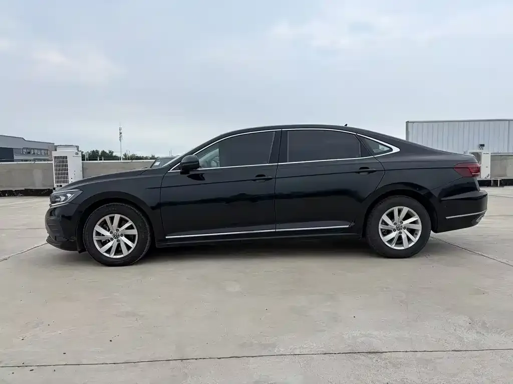 Volkswagen Passat — фото 3