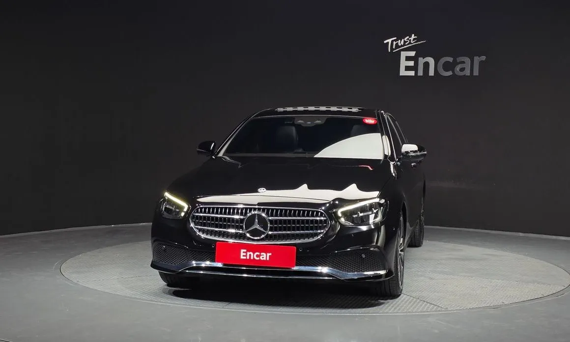 Mercedes-Benz E-Class — фото 5