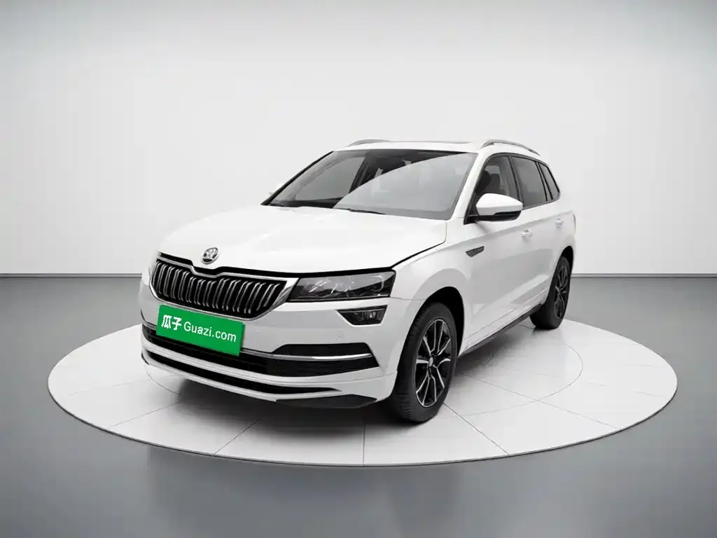 Skoda Karoq — фото 1