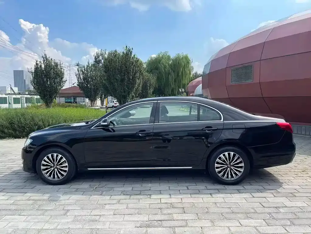Hongqi H7 — фото 2