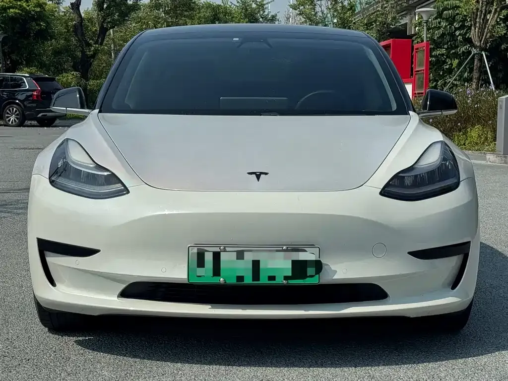 Tesla Model 3 — фото 6