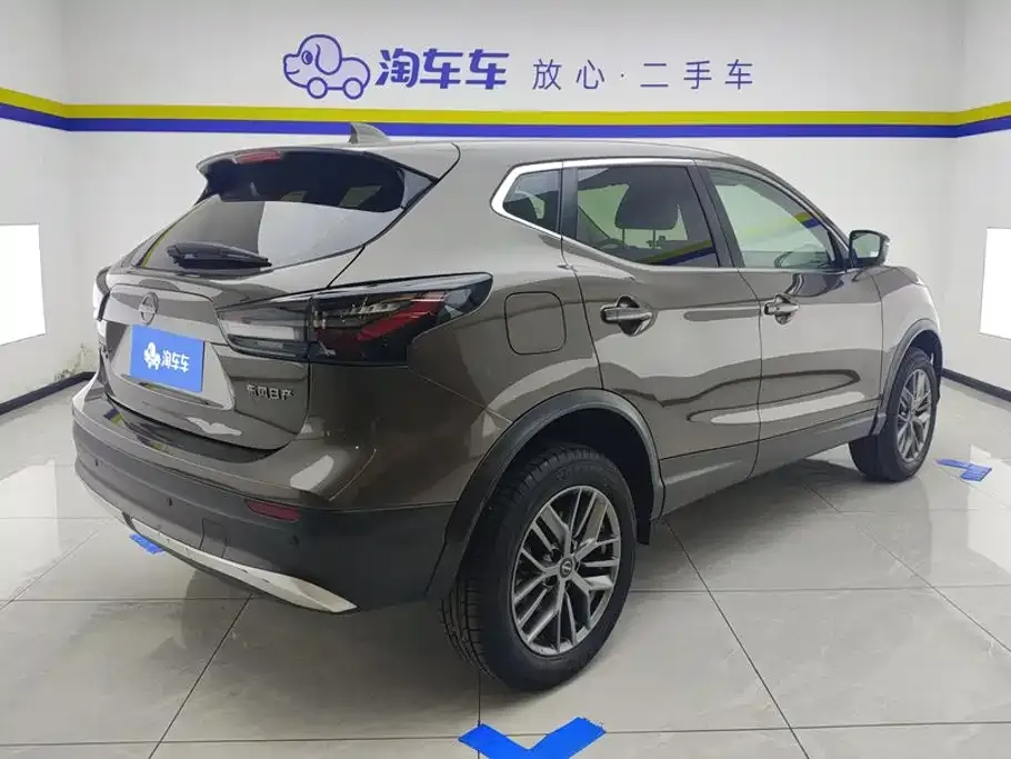Nissan Qashqai — фото 4