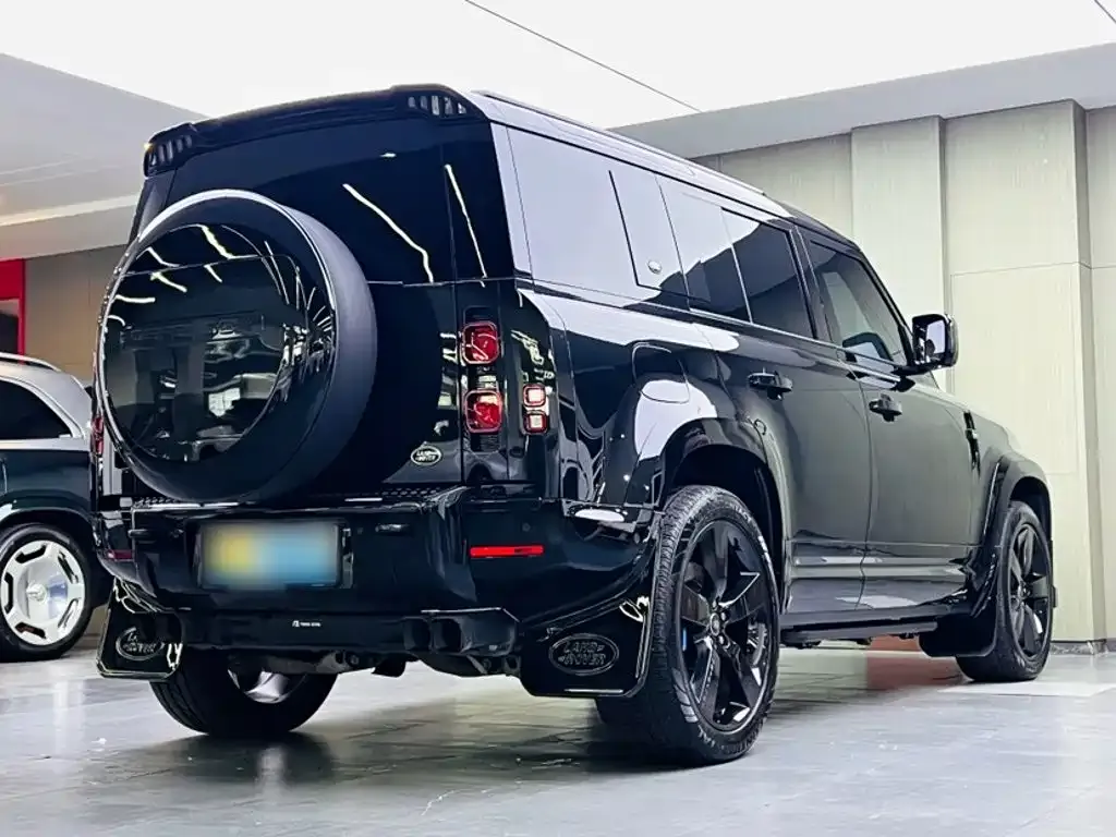 Land Rover Defender — фото 9