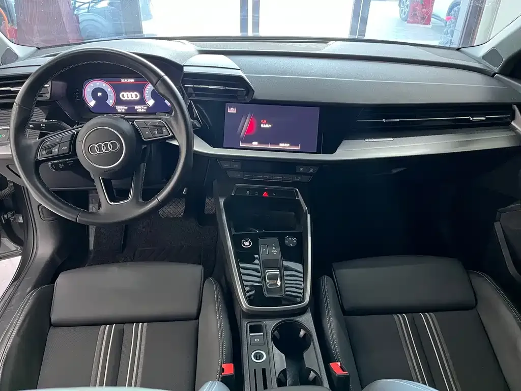 Audi A3 — фото 2