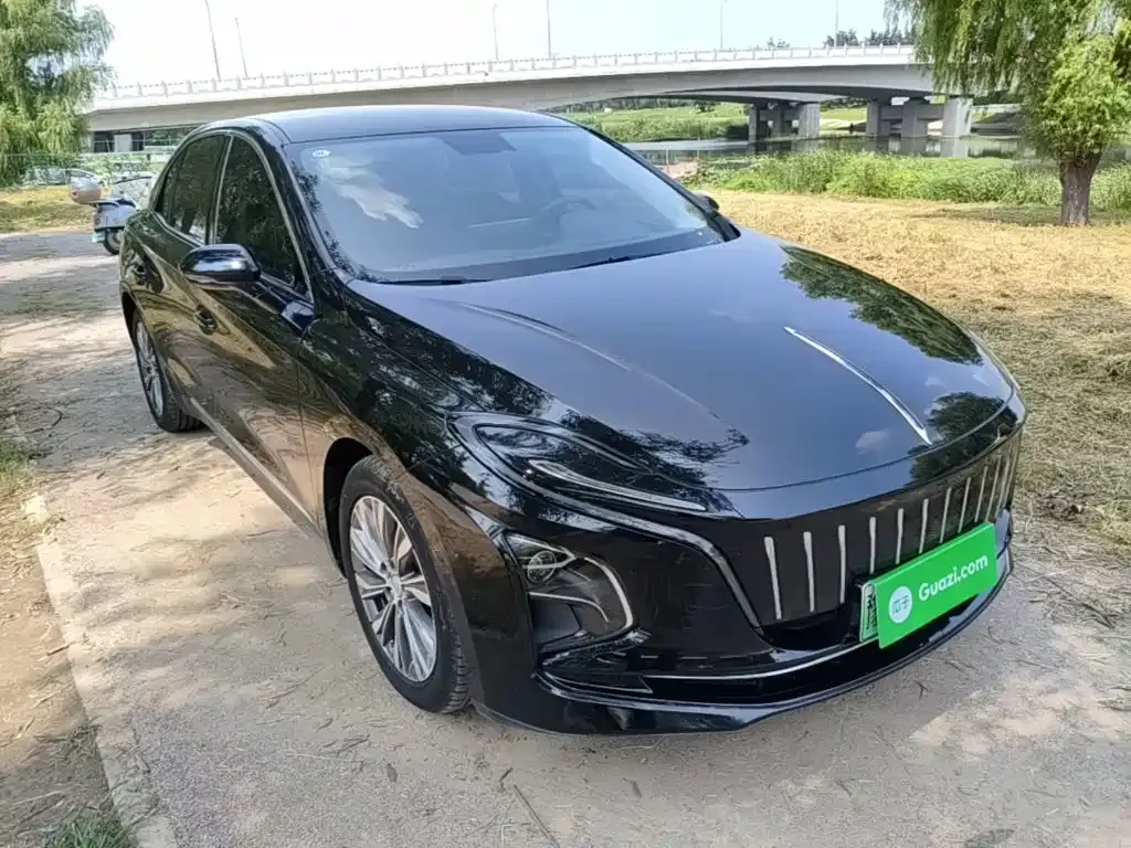 Hongqi E-QM5 — фото 8