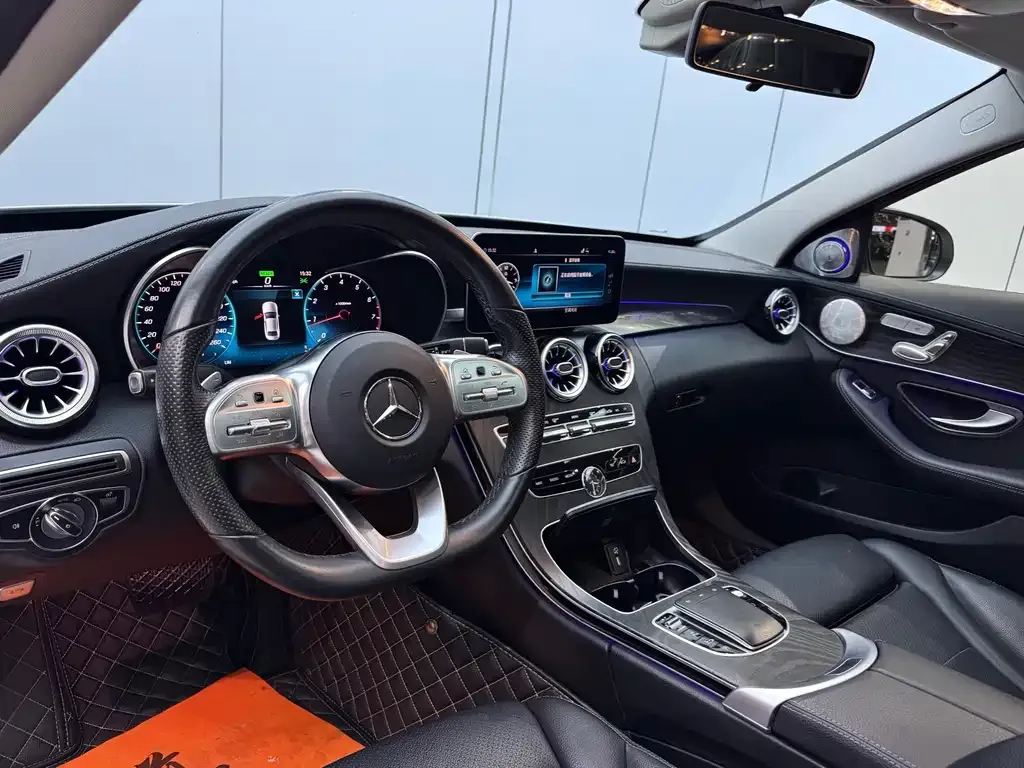 Mercedes-Benz C-Class — фото 10