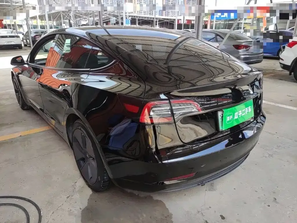 Tesla Model 3 — фото 4