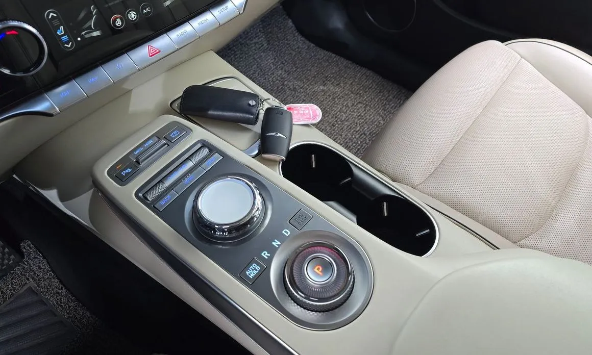 Genesis GV70 — фото 10