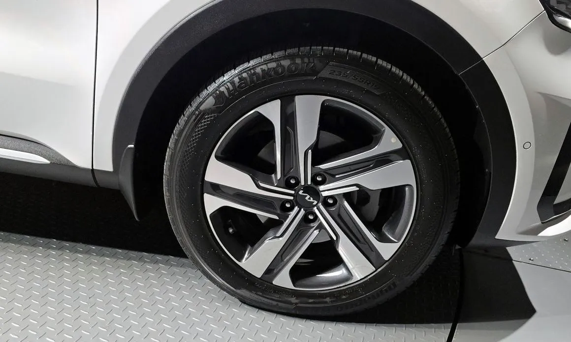 Kia Sorento — фото 10