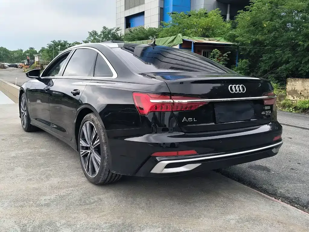 Audi A6L — фото 4