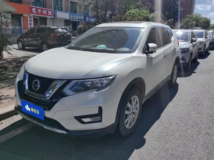 Nissan X-Trail — фото 1