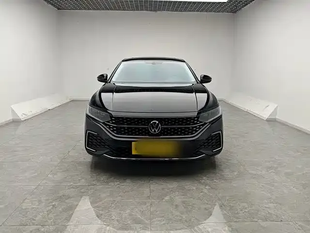 Volkswagen Passat — фото 9