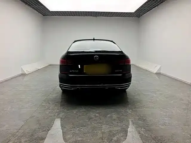 Volkswagen Passat — фото 7