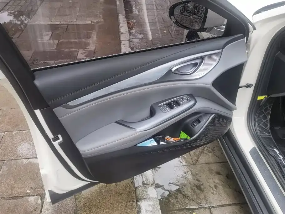 BYD Seal — фото 6