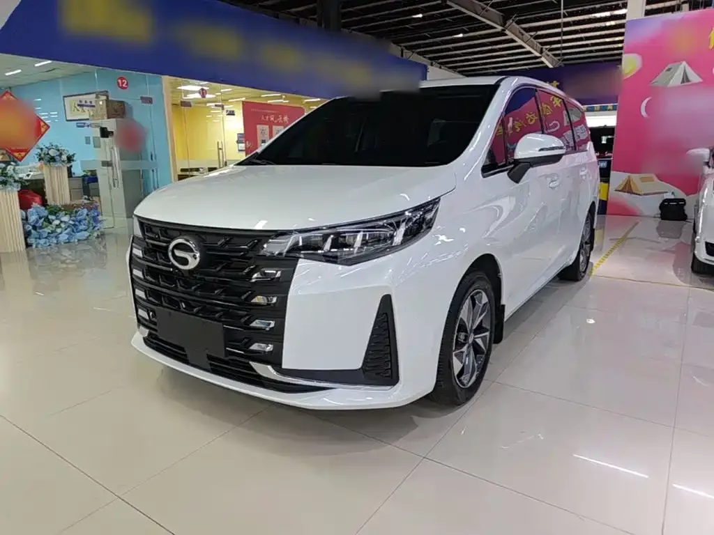 GAC Motor Trumpchi M6 — фото 1