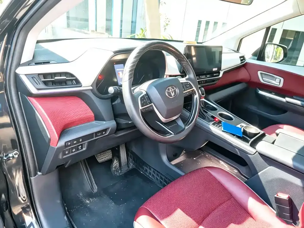 Toyota Granvia — фото 9