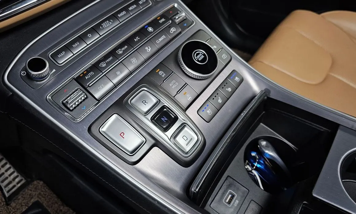 Hyundai Santafe — фото 9