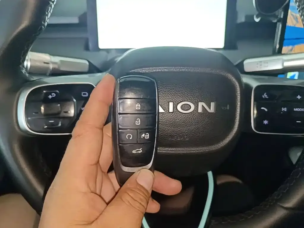 Aion Y — фото 3