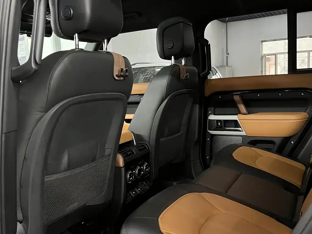 Land Rover Defender — фото 4