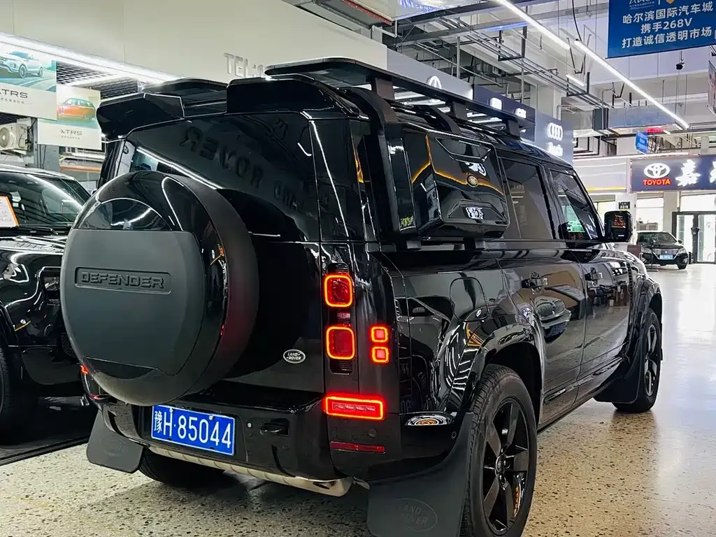 Land Rover Defender — фото 5