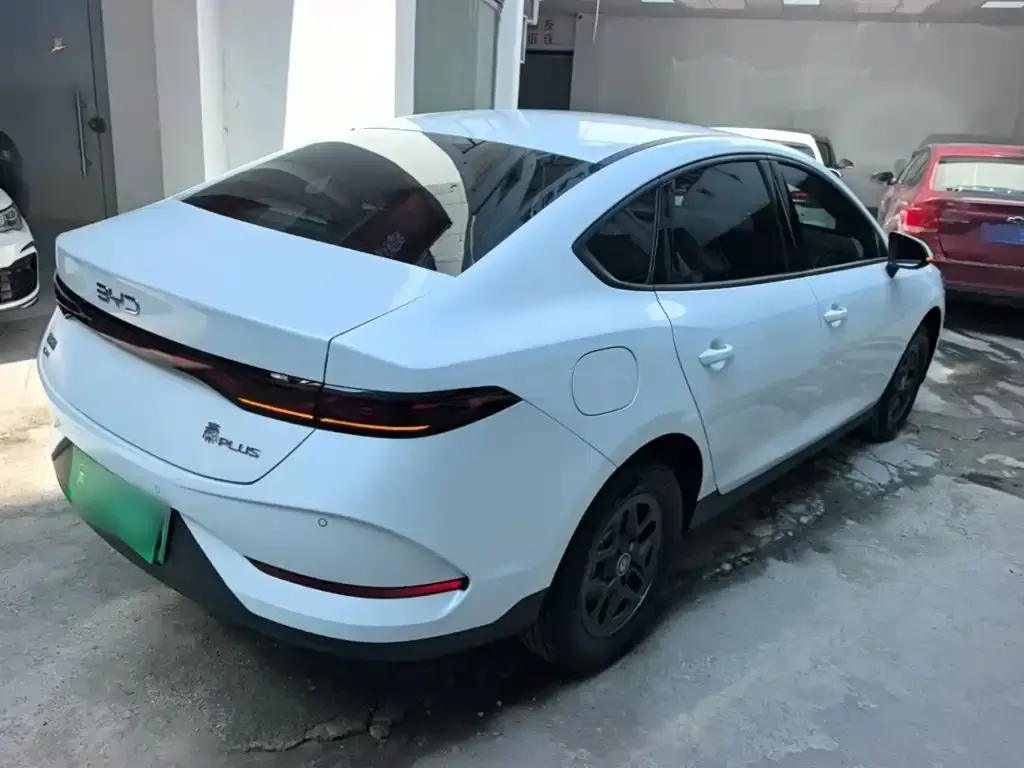 BYD Qin PLUS — фото 8