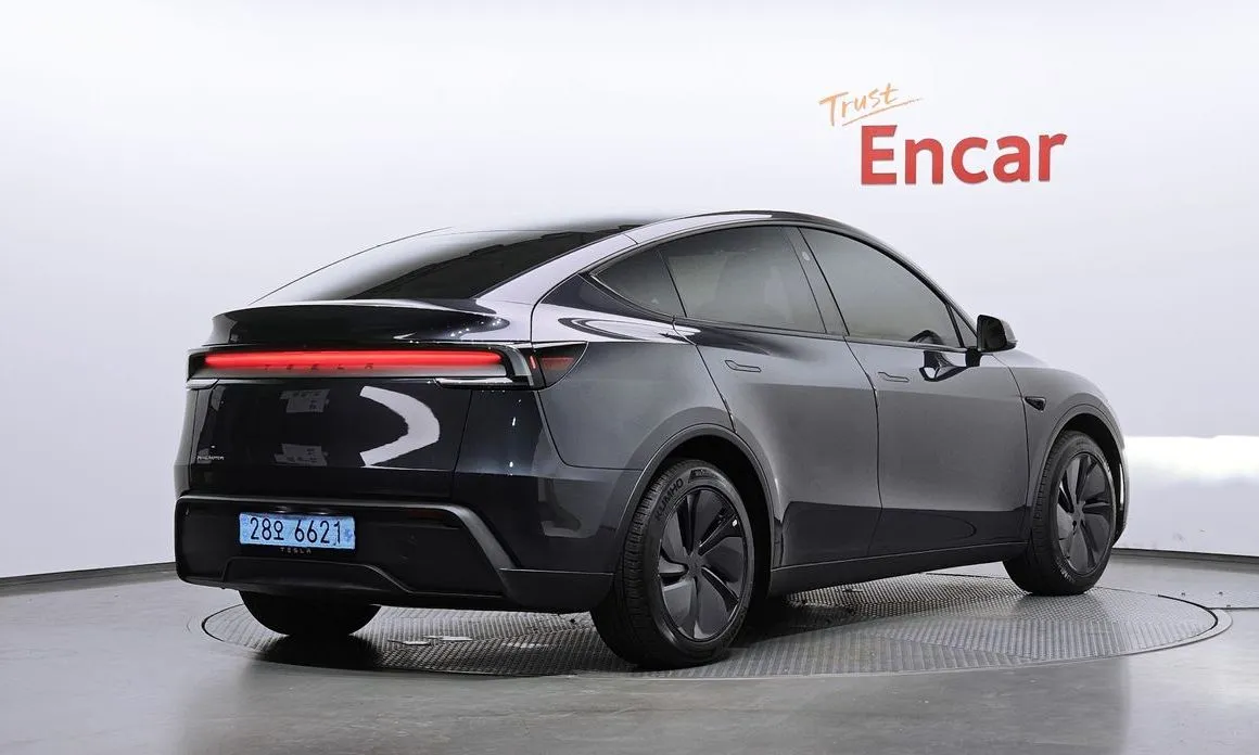 Tesla Model Y — фото 4