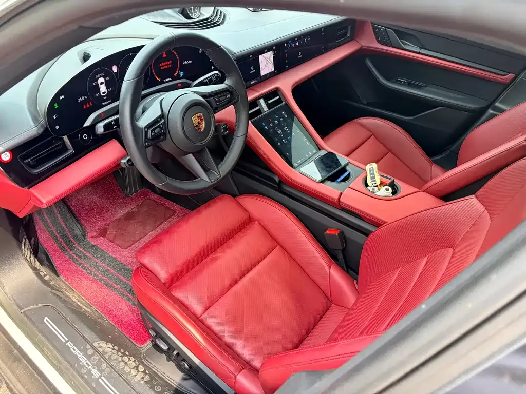 Porsche Taycan — фото 5