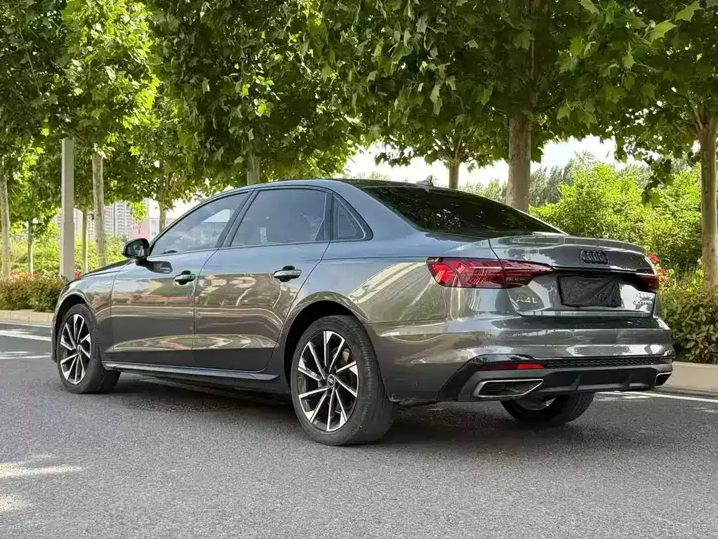 Audi A4L — фото 4