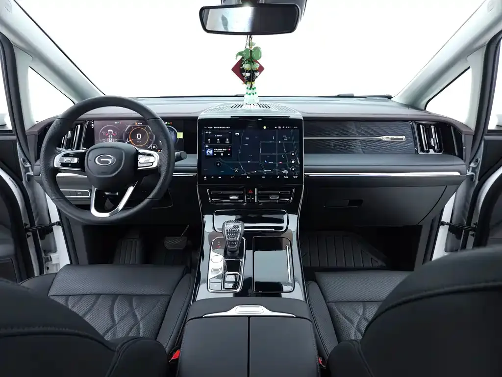 GAC Motor Trumpchi M8 — фото 5