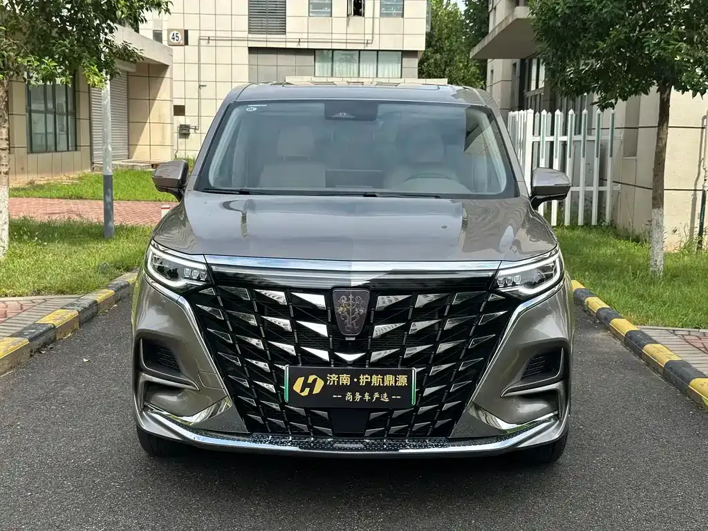 Roewe iMAX8 New Energy — фото 7
