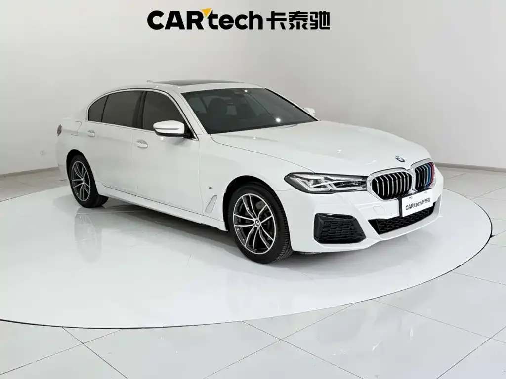 BMW 5 Series — фото 10