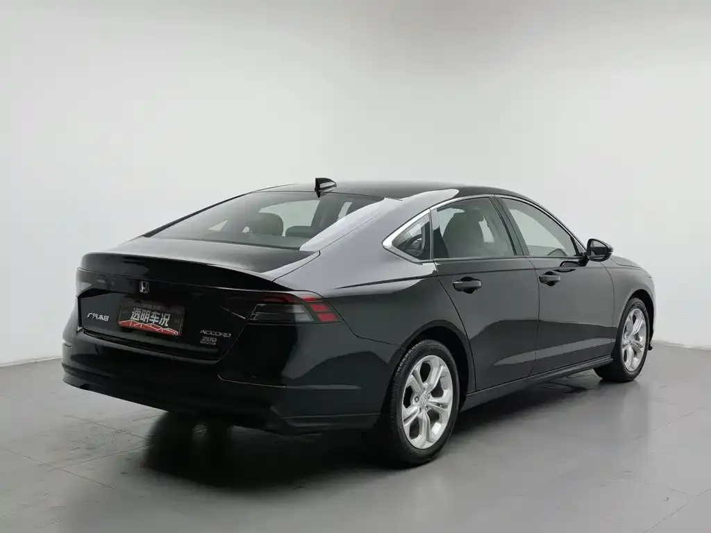 Honda Accord — фото 6