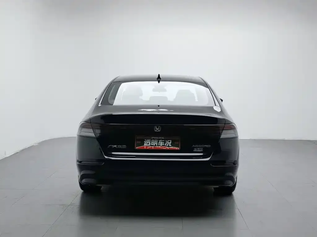 Honda Accord — фото 4