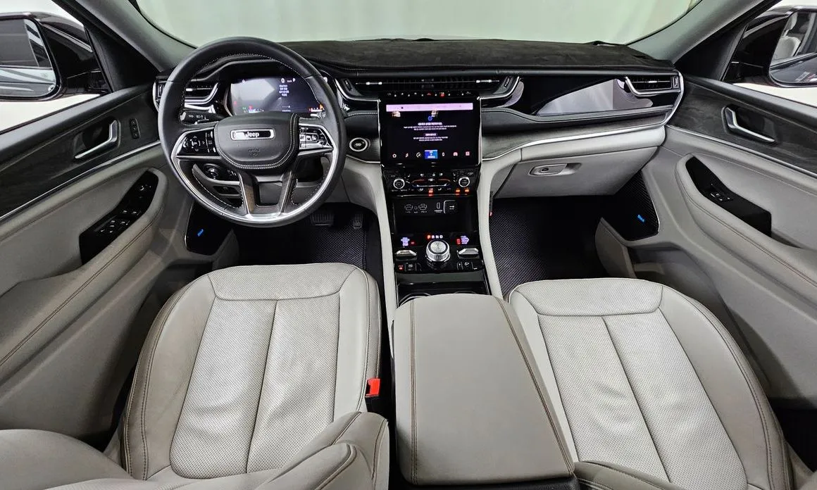 Jeep Cherokee — фото 6