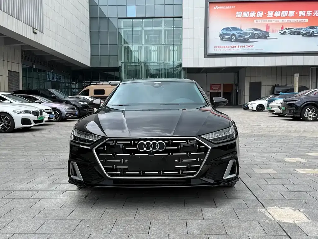 Audi A7L — фото 8